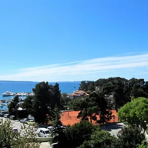rezervirajte ovdje